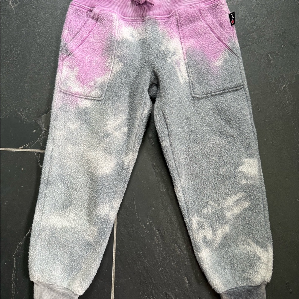 T2Love Girl’s Fleece Joggers in Pink and Gray, size 4 very good condition